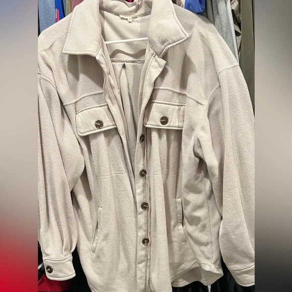 Shacket - Picture 1 of 3